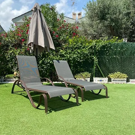 בית נופש Sirio. Chalet Con Piscina Privada גאנדיה
