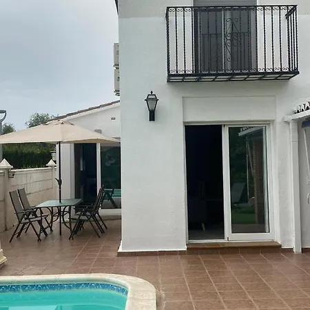Sirio. Chalet Con Piscina Privada גאנדיה